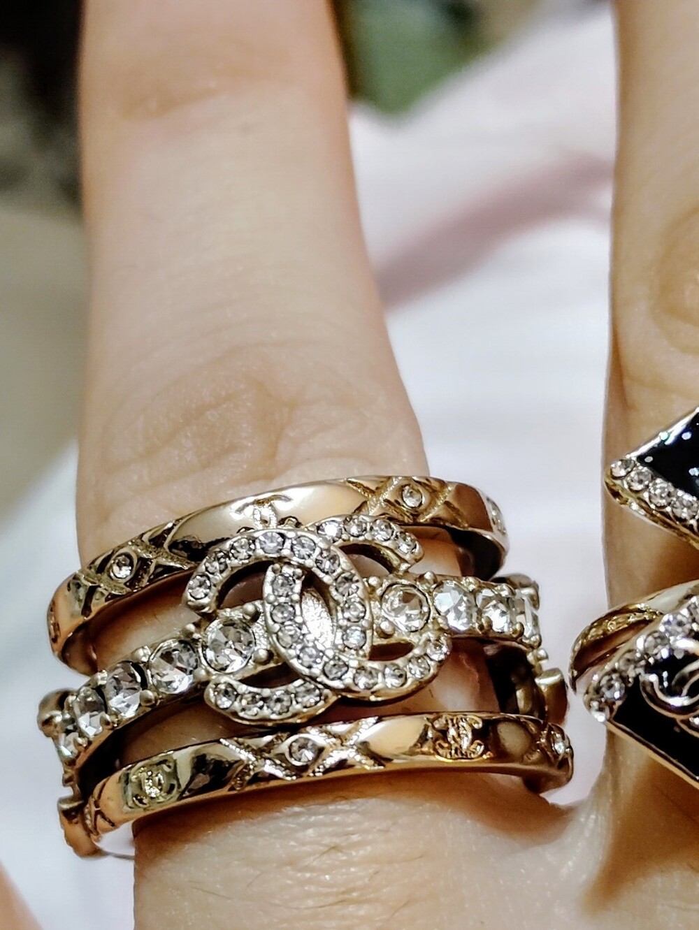 *💛Gold-Tone Crystal Logo Stackable (3)